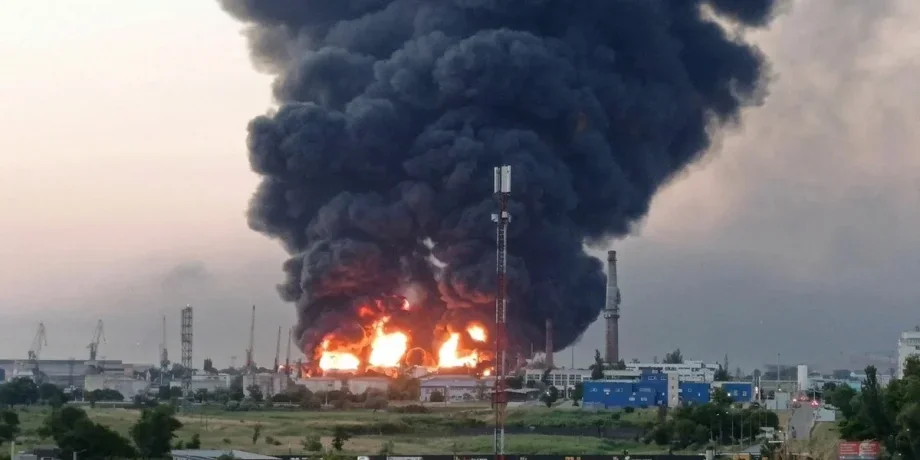 Пожежа на енергетичному обєкті в Криму внаслідок ударів