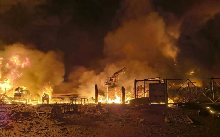 Пожежа на обєкті ОГТС у Києві після російської атаки вночі