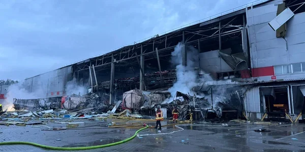 РФ знищила сортувальний центр «Нової пошти» в Києві: троє загиблих